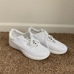 NWOT White Casual Tennis Shoes